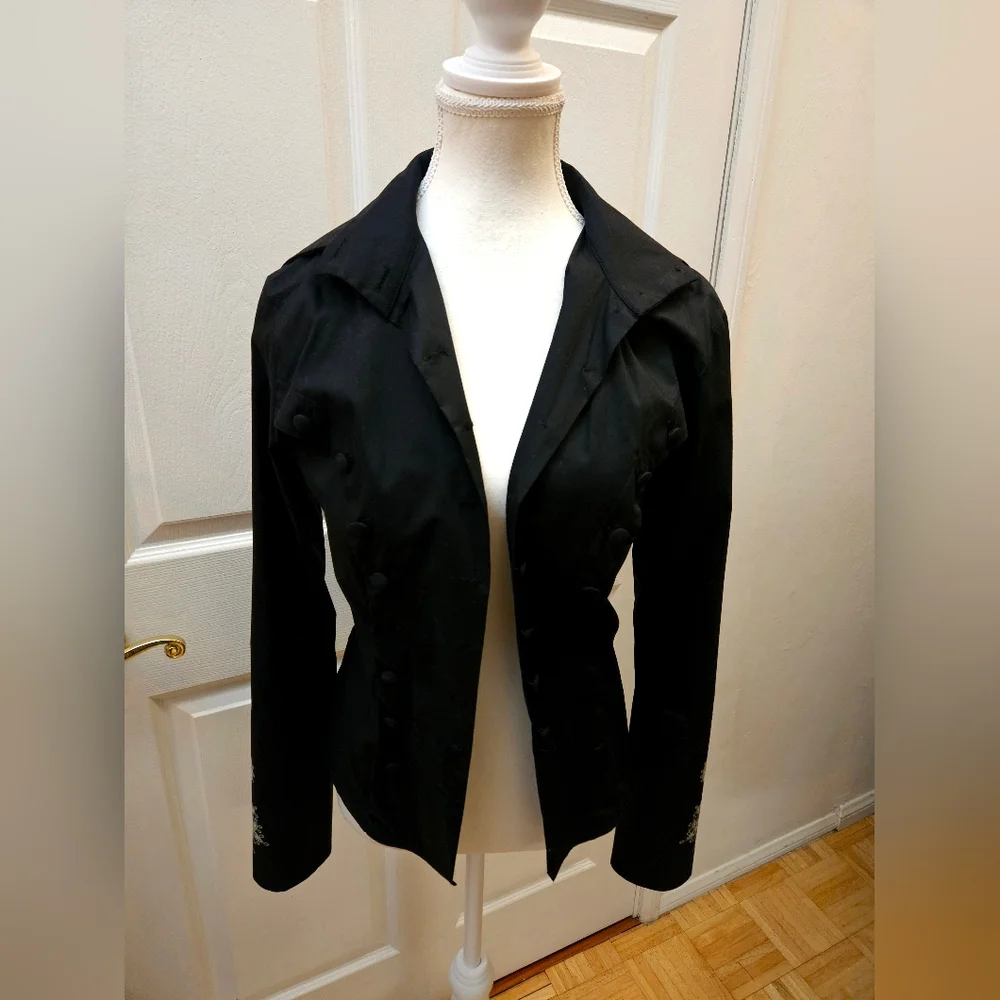 NEW ISABEL DE PEDRO Black Art Queen Saint Print Top 10 M (Featured at a Museum) - Picture 5 of 10